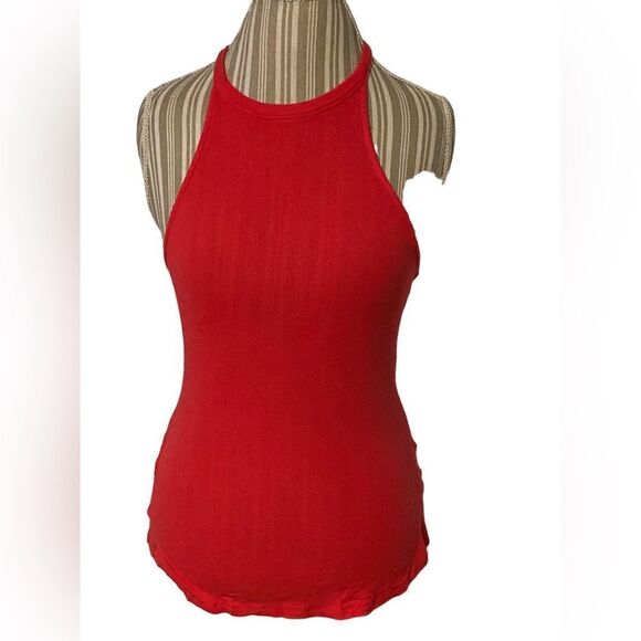 Venus size medium tank excellent condition bright pink - Picture 1 of 2